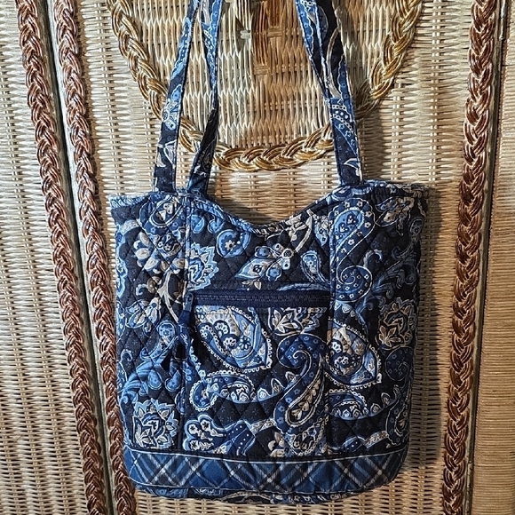 Vera Bradley Handbags - Vera Bradley Windsor Navy Paisley/Plaid Bag w/Front Zipper Pocket